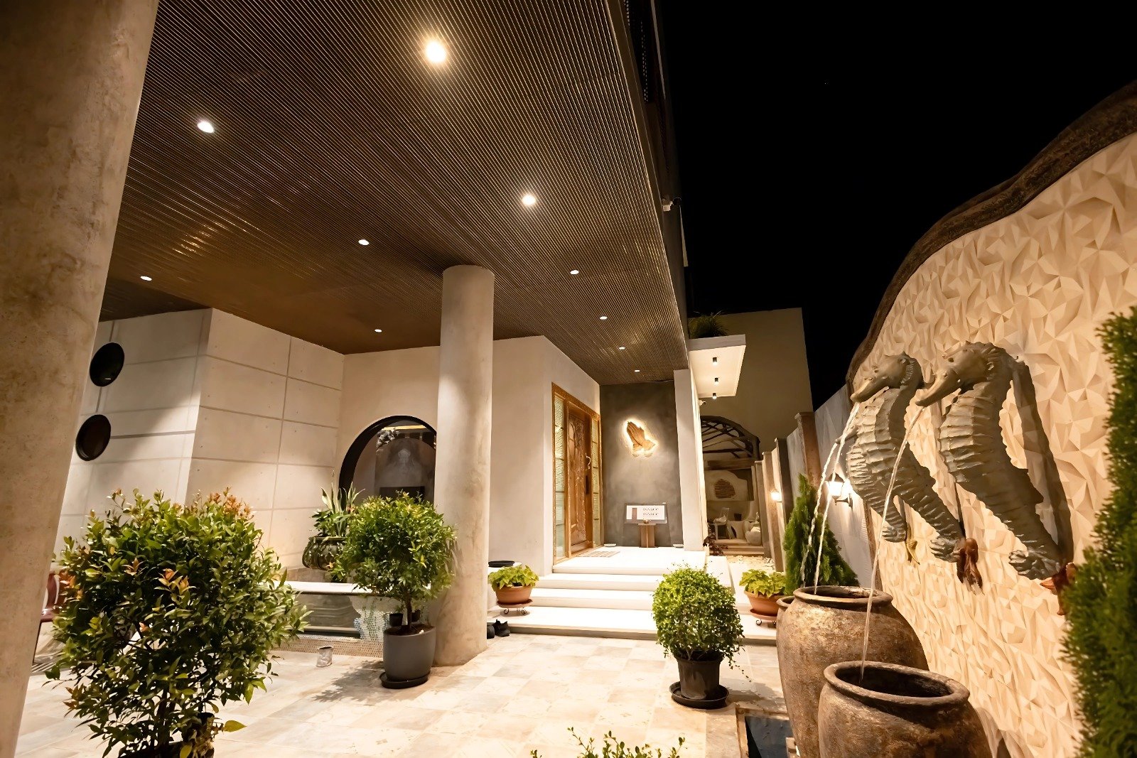 WhatsApp Image 2024-12-09 at 12.04.24_224a0770